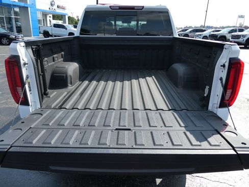 Certified 2023 GMC Sierra 1500 SLT w/ SLT Premium Plus Package AWD/4WD image 18