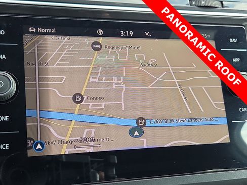 Used 2023 Volkswagen Tiguan SEL R-Line image 17