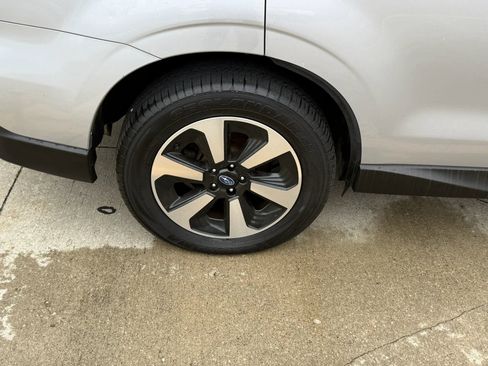 Used 2017 Subaru Forester 2.5i Limited w/ Popular Package #2 AWD/4WD image 45
