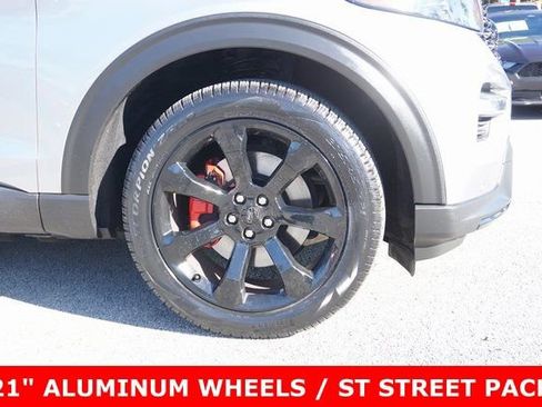 Certified 2022 Ford Explorer ST w/ Equipment Group 401A image 15