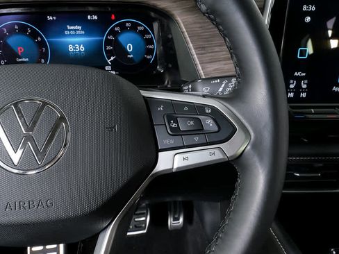 Certified 2025 Volkswagen Atlas SEL Premium R-Line image 13