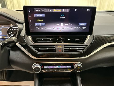 New 2025 Nissan Altima 2.5 SR w/ SR Premium Package image 6