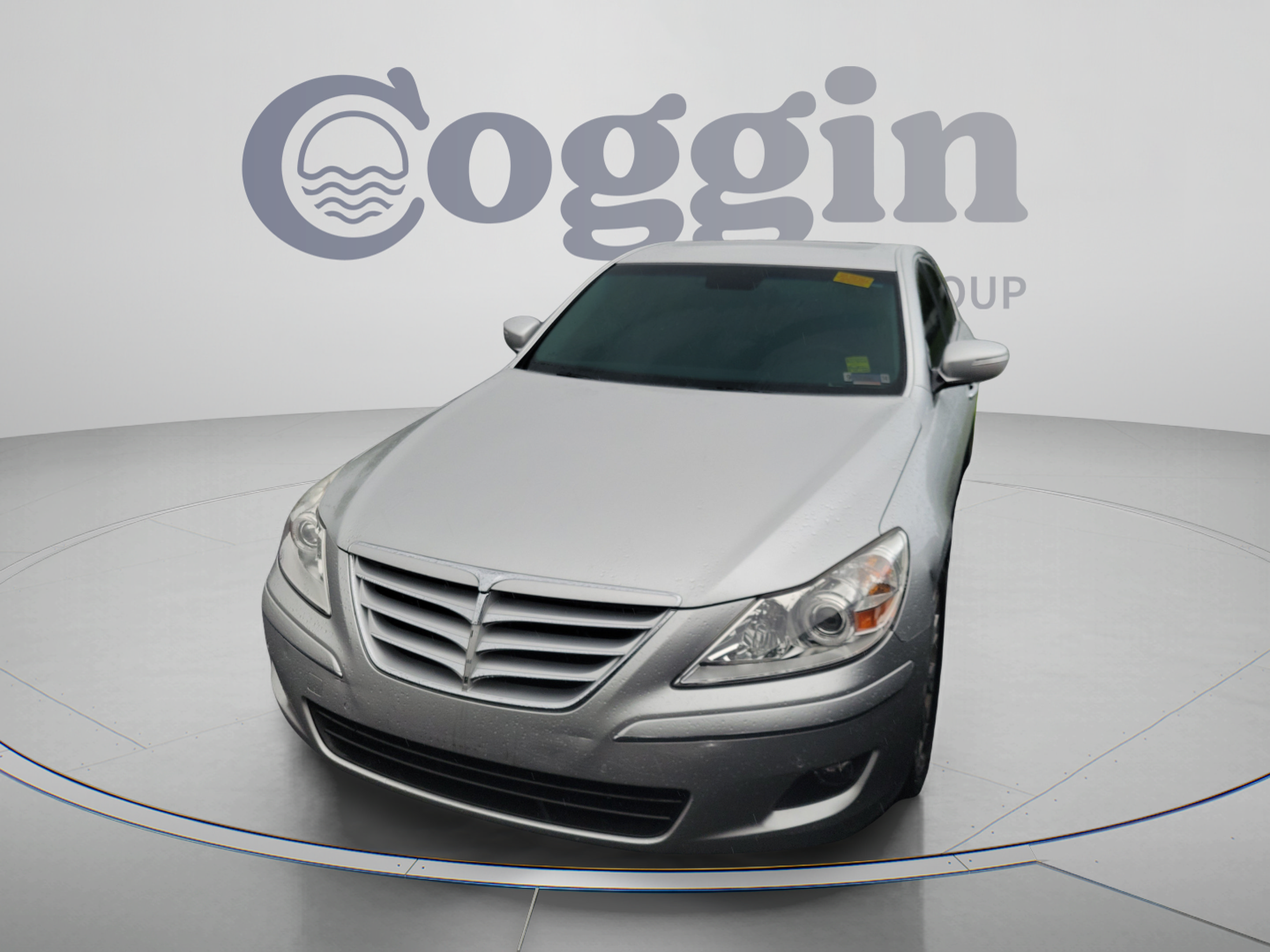Used 2009 Hyundai Genesis 3.8 w/ Technology Pkg 4 RWD image 1