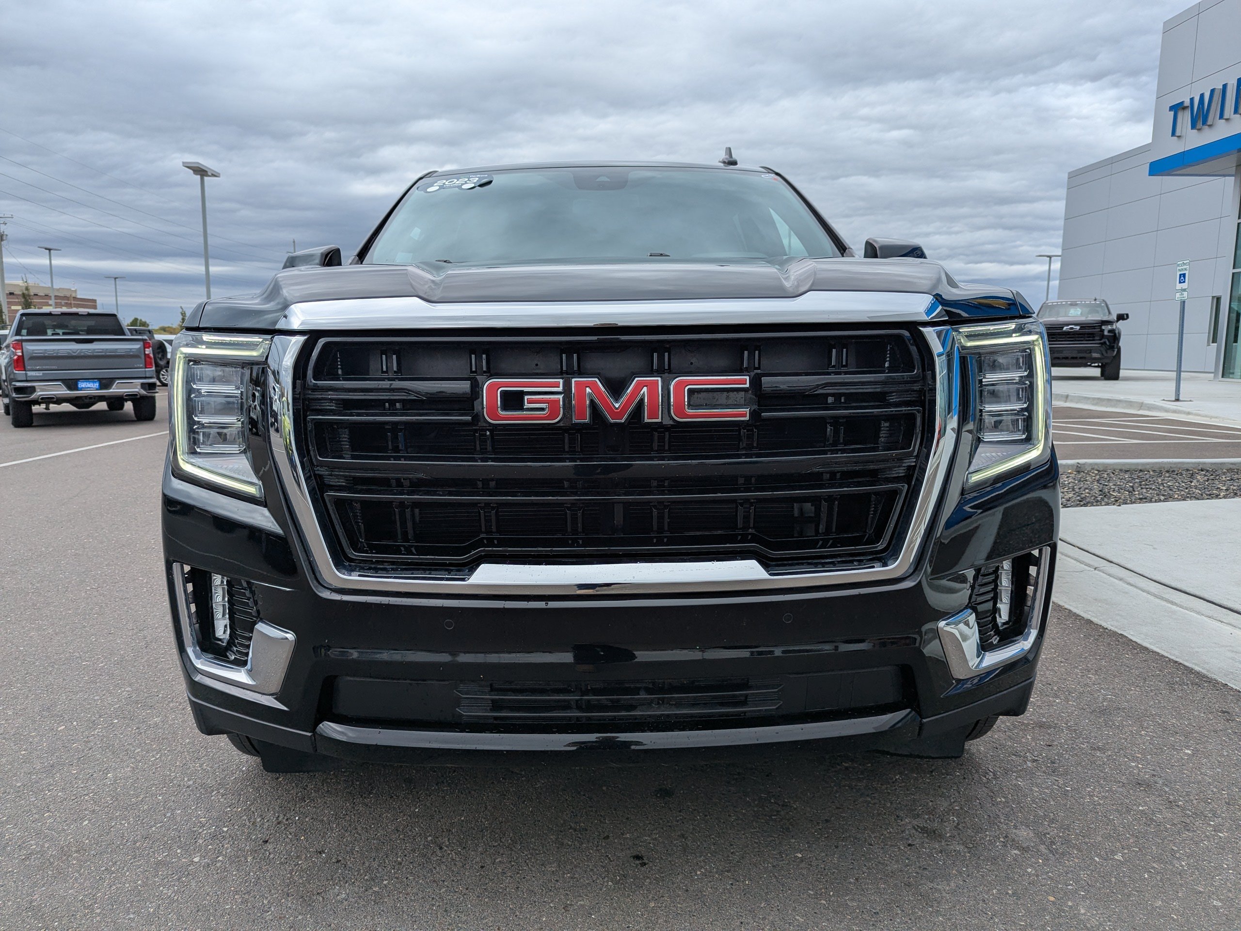 Certified 2023 GMC Yukon SLE w/ Gmc Pro Safety Plus Package AWD/4WD image 5