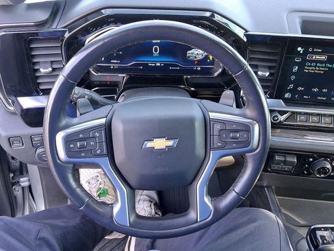 Used 2023 Chevrolet Silverado 1500 LTZ image 11