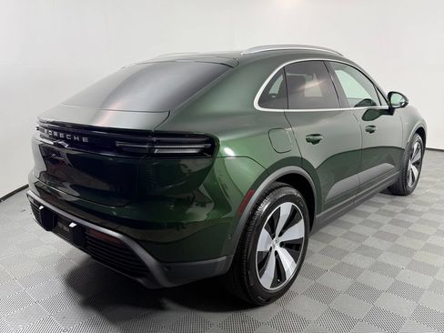 Certified 2025 Porsche Macan Electric RWD image 7
