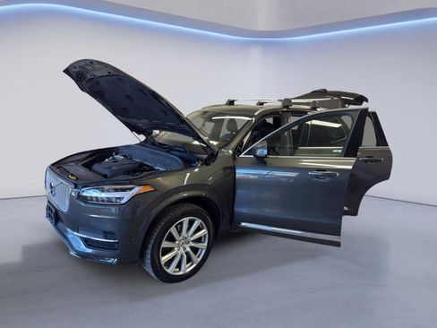 Used 2018 Volvo XC90 T6 Inscription w/ Convenience Package image 10
