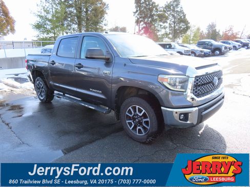 Used 2018 Toyota Tundra SR5 image 1