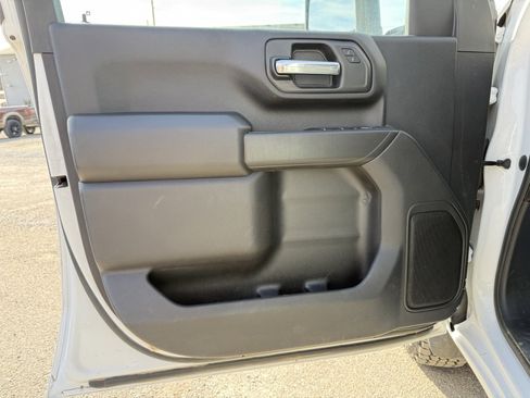 Used 2024 Chevrolet Silverado 2500 W/T image 17