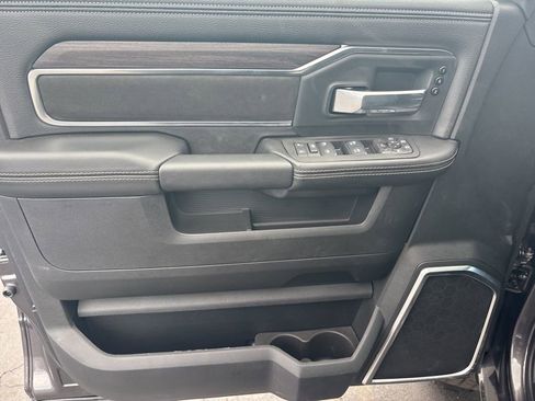 New 2026 RAM 2500 Laramie AWD/4WD image 14