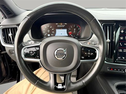 Used 2020 Volvo S90 T6 R-Design image 12