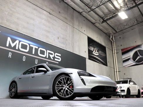 Used 2020 Porsche Taycan 4S image 75