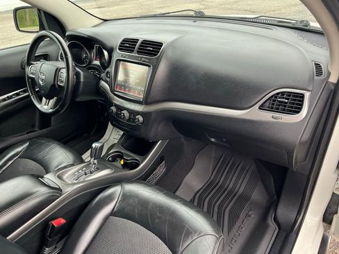 Used 2017 Dodge Journey Crossroad image 9