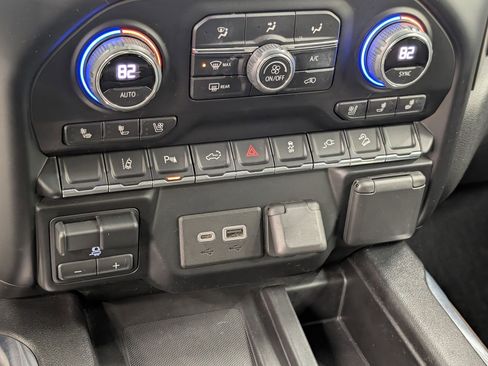 Used 2020 Chevrolet Silverado 2500 High Country w/ LPO, Dark Essentials Package image 26