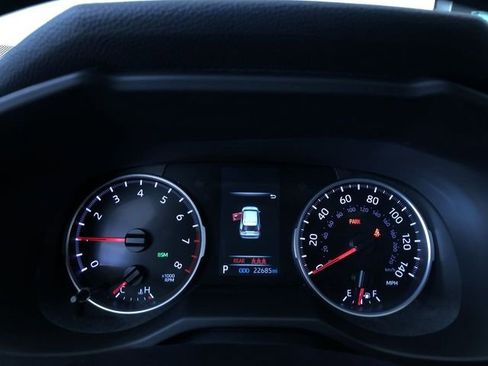 Certified 2022 Toyota RAV4 XLE Premium image 30