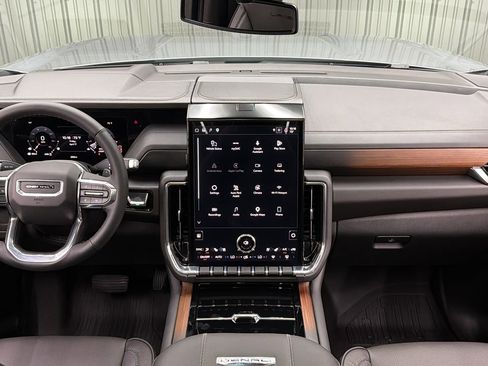 Used 2026 GMC Yukon Denali w/ Sun & Power Step Package image 44