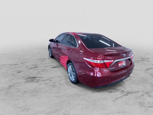 Used 2015 Toyota Camry SE image 7