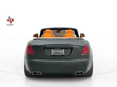 Used 2017 Rolls-Royce Dawn RWD image 6