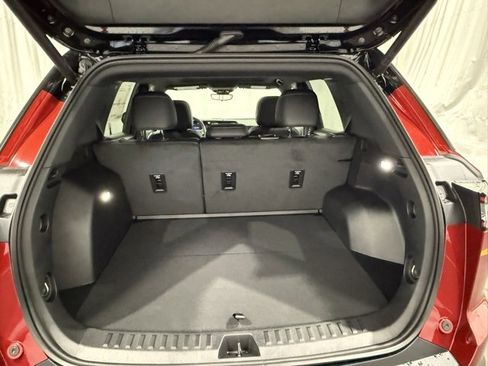 New 2026 Chevrolet Equinox LT w/ Convenience Package II image 11