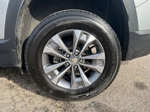 Used 2025 Chevrolet Equinox LT image 29