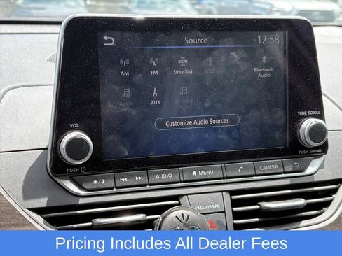 Used 2023 Nissan Altima 2.5 SV FWD image 10