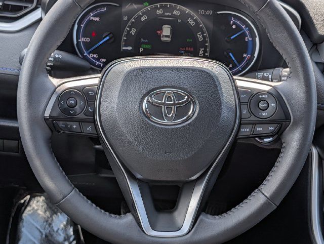 Used 2025 Toyota RAV4 SE AWD/4WD image 13