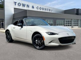 Used 2023 MAZDA MX-5 Miata Sport RWD video 1
