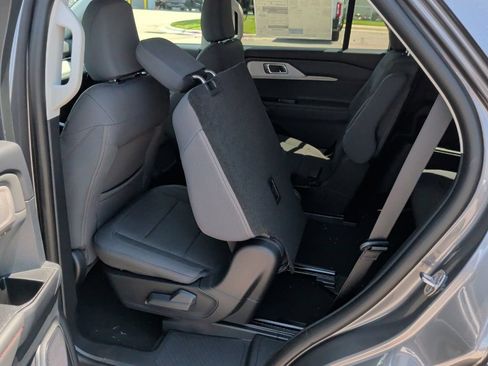 New 2026 Ford Explorer Active RWD image 35