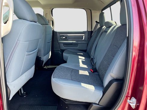 Used 2019 RAM 1500 Big Horn image 22