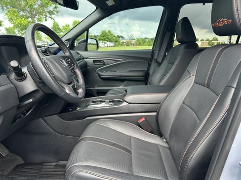 Used 2024 Honda Passport TrailSport image 24