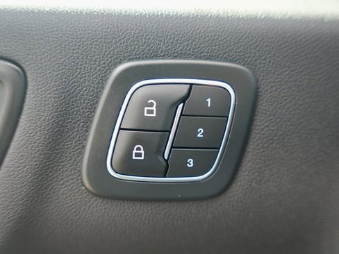 Used 2024 Ford Escape Platinum w/ Premium Technology Package image 29