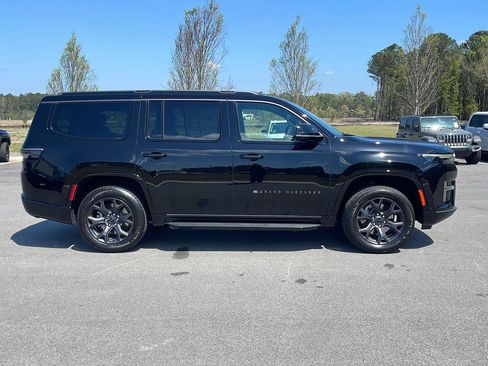 New 2026 Jeep Grand Wagoneer Limited AWD/4WD image 8