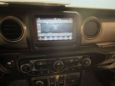 Used 2020 Jeep Wrangler Unlimited Sport S AWD/4WD image 19