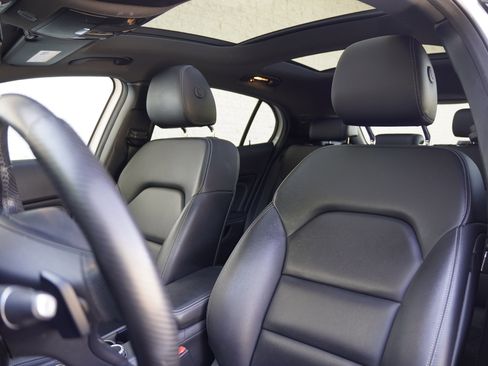 Used 2019 Mercedes-Benz GLA 250 4MATIC image 15