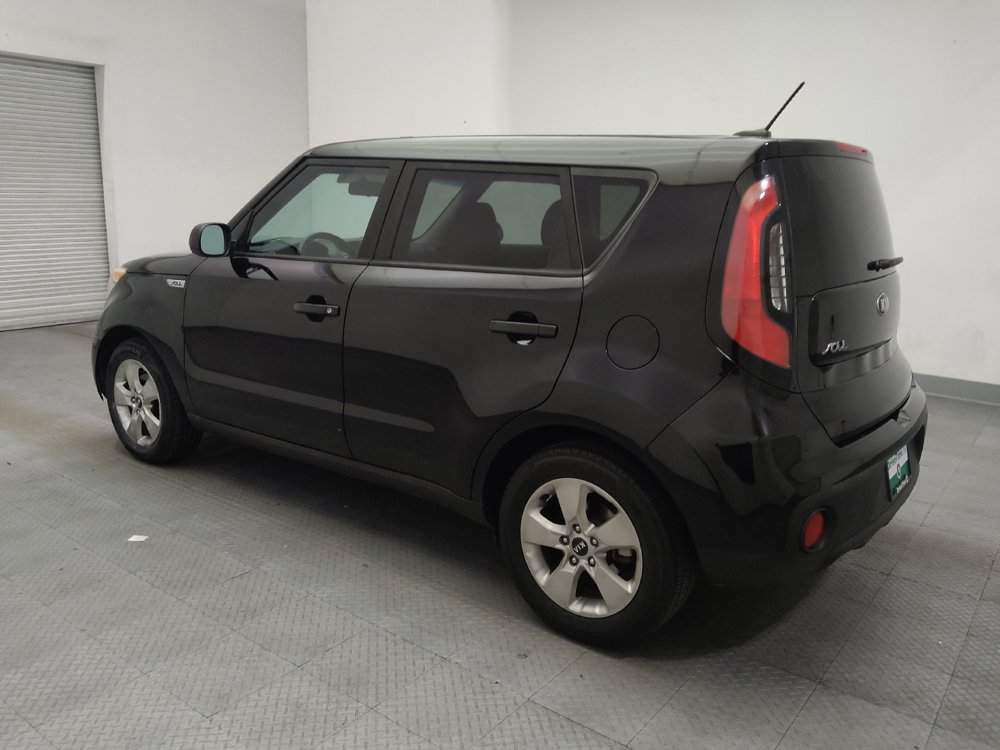 Used 2017 Kia Soul FWD image 3