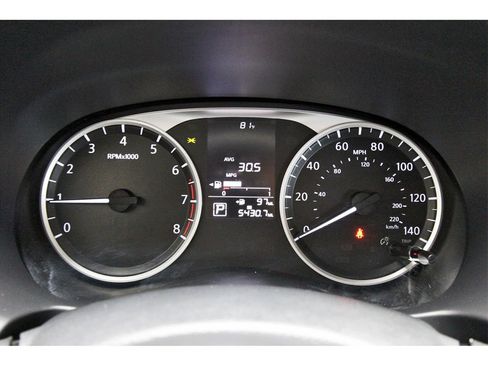 Certified 2025 Nissan Kicks Play S image 12