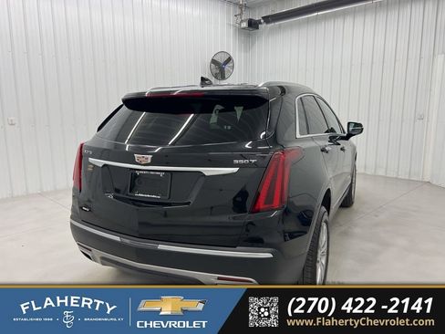 Used 2023 Cadillac XT5 Premium Luxury image 3