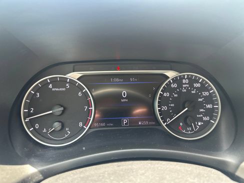 Used 2021 Nissan Sentra SV FWD image 11