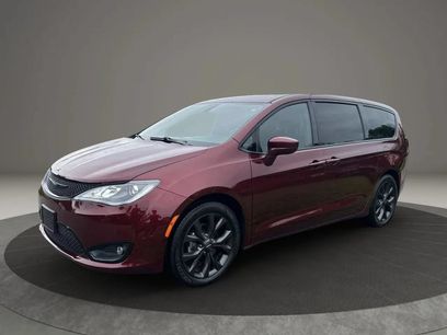 Used 2020 Chrysler Pacifica Touring w/ S Appearance Package