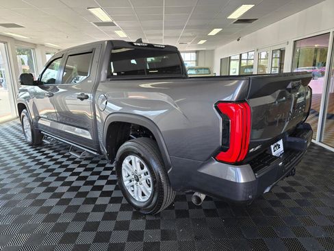 Used 2025 Toyota Tundra SR5 w/ SR5 Convenience Package AWD/4WD image 5