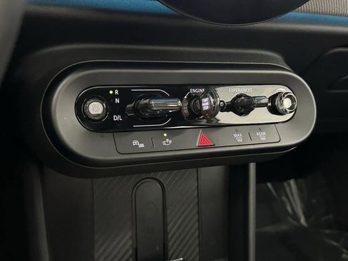 Certified 2025 MINI Cooper 2-Door Hardtop image 20