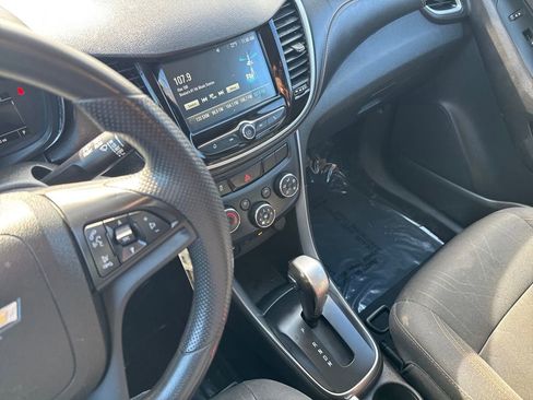 Used 2017 Chevrolet Trax LT image 20