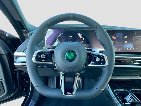 New 2026 BMW 760i xDrive w/ Executive Package image 8