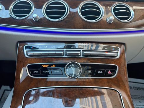 Used 2020 Mercedes-Benz E 350 Sedan w/ Premium Package image 17