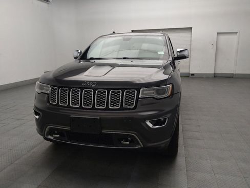 Used 2018 Jeep Grand Cherokee Overland AWD/4WD image 15