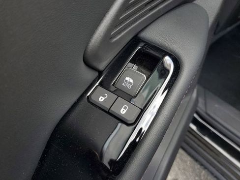 New 2025 Jeep Wagoneer S Launch Edition AWD/4WD image 16