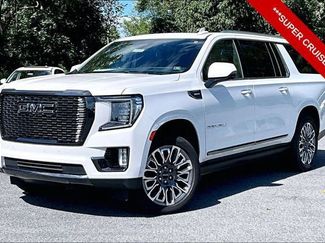Used 2023 GMC Yukon XL Denali Ultimate AWD/4WD video 1