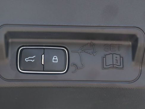 Used 2026 Ford Explorer ST-Line w/ ST-Line Street Pack AWD/4WD image 10