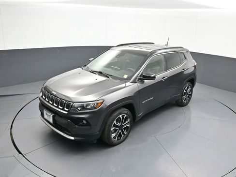Used 2023 Jeep Compass Limited AWD/4WD image 32