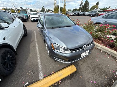 Used 2017 Volkswagen Golf SEL FWD image 3